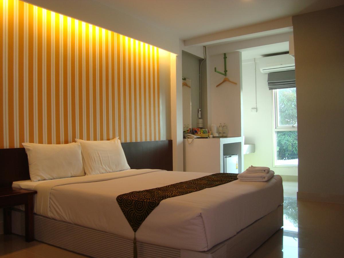 L42 Hostel Suvarnabhumi Airport Bangkok Exterior photo