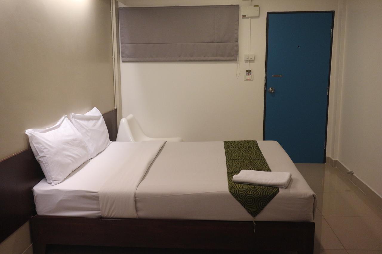 L42 Hostel Suvarnabhumi Airport Bangkok Exterior photo