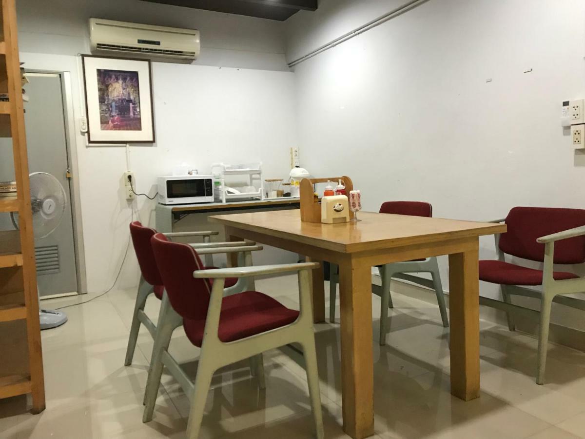 L42 Hostel Suvarnabhumi Airport Bangkok Exterior photo