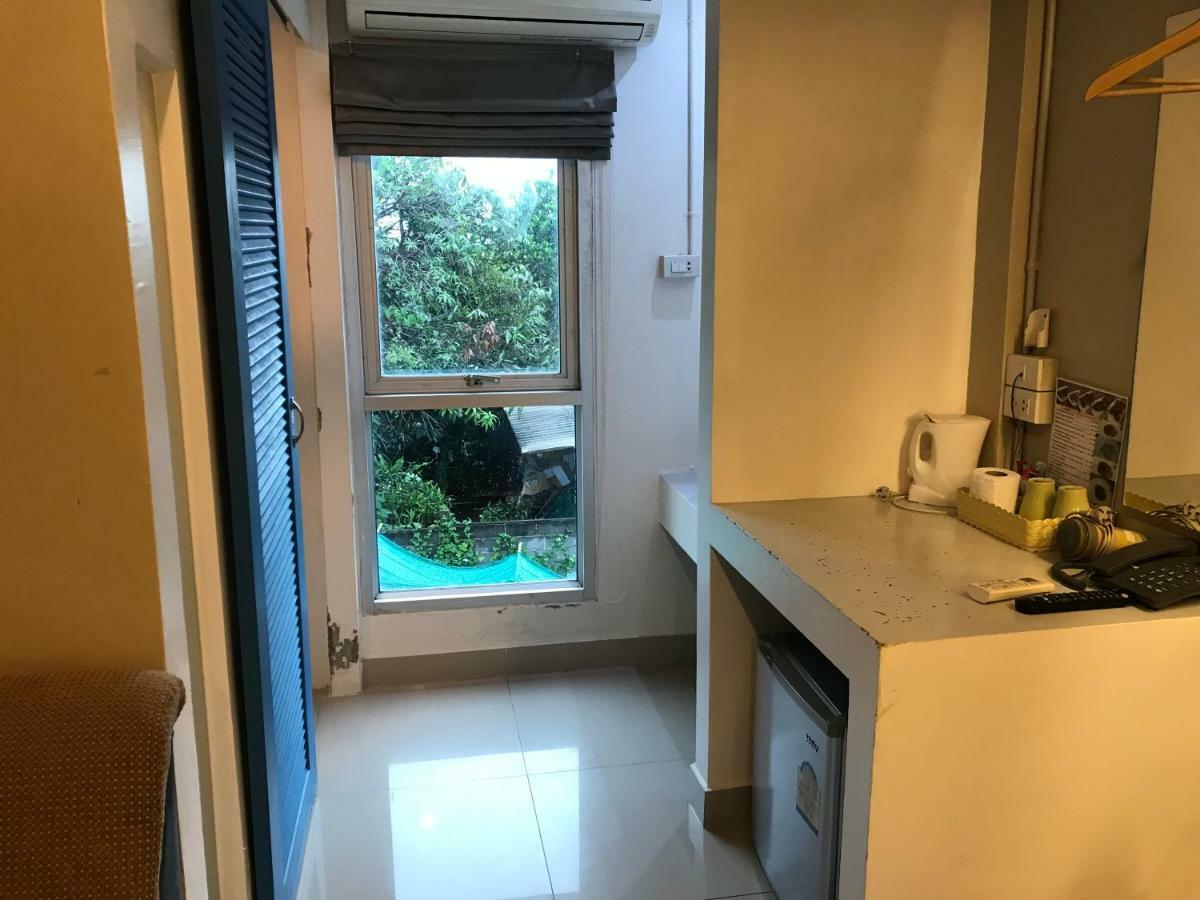 L42 Hostel Suvarnabhumi Airport Bangkok Exterior photo